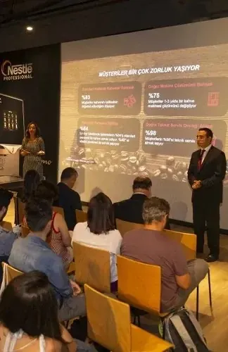 Nestlé Professional’ın iki yeni kahve makinesi serisini XCO’19’da basın toplantımız ile tanıttık — görsel 1